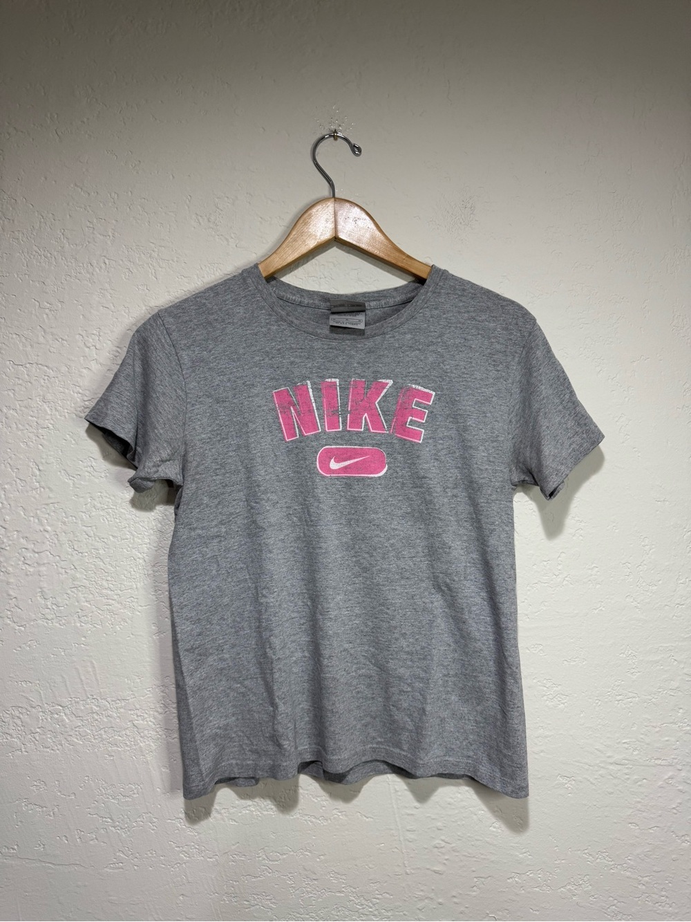 Vintage Nike Grey Spellout Graphic Tee Pink Swoosh - Size Medium